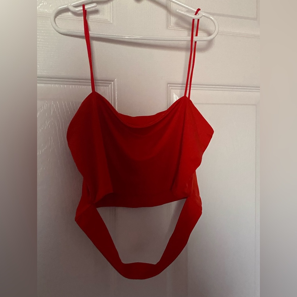 Amazon red cropped tank top with cutout at bottom
